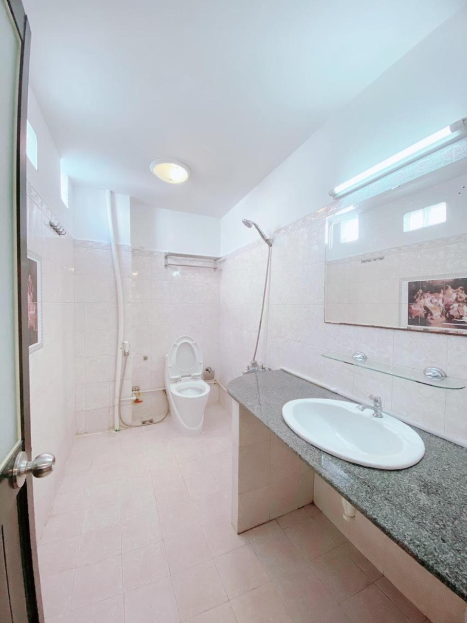 Halo Serviced Apartment Ho Chi Minh City Exterior photo